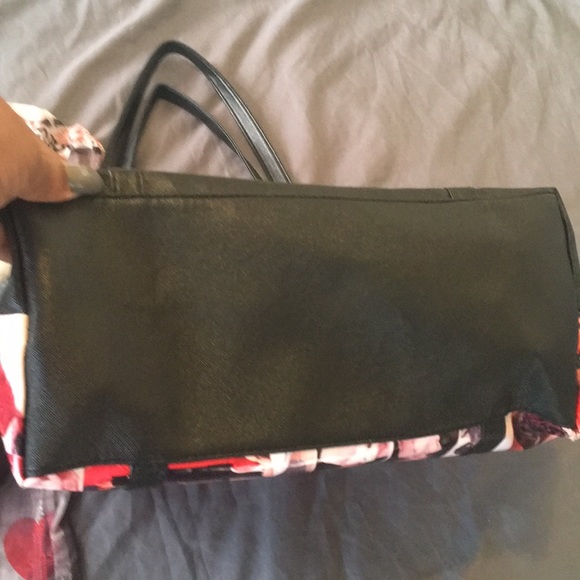 Gorgeous New York shirt & hand bag stylish ππΉ - Picture 5 of 8